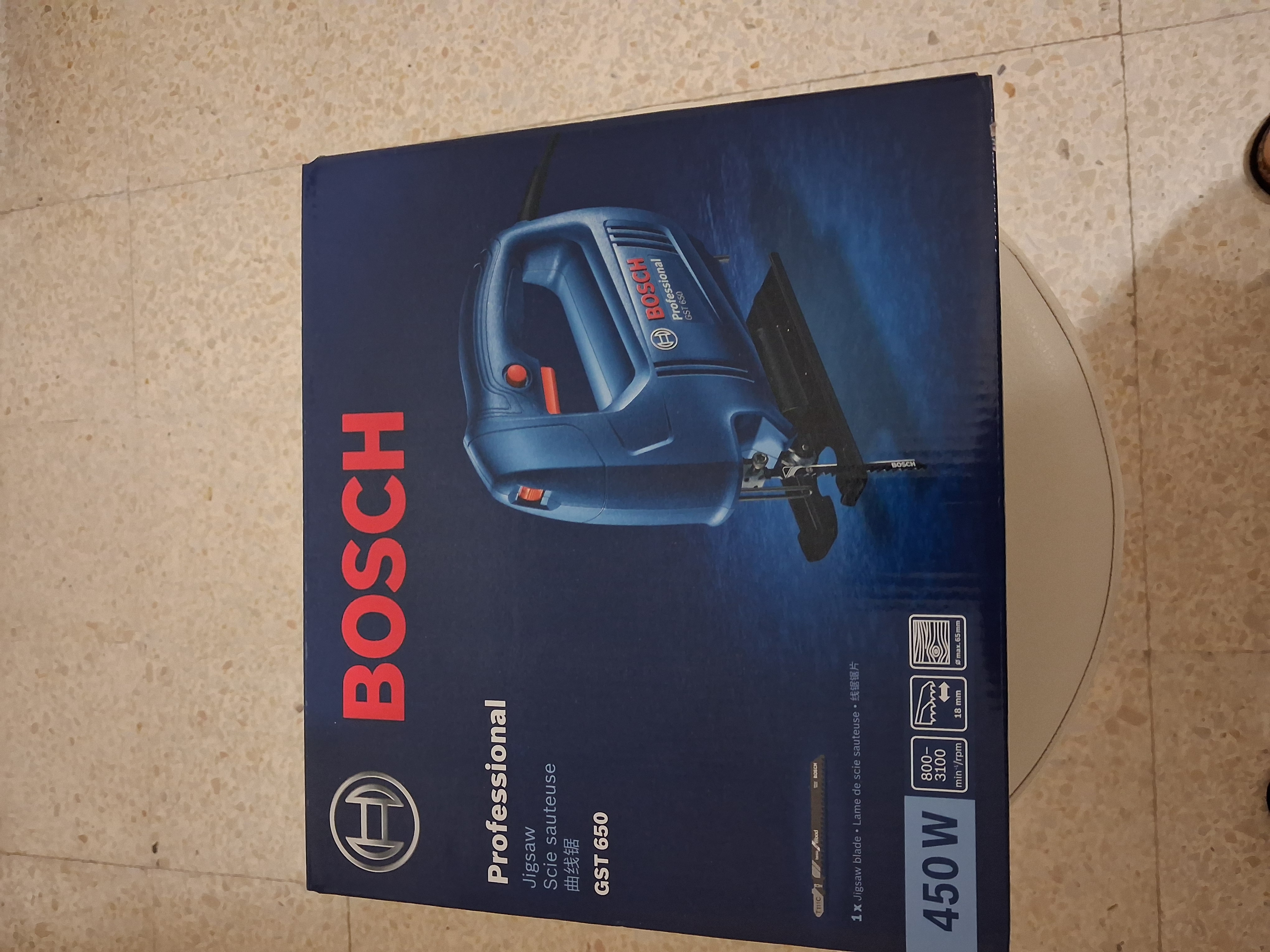Scie sauteuse neuf 