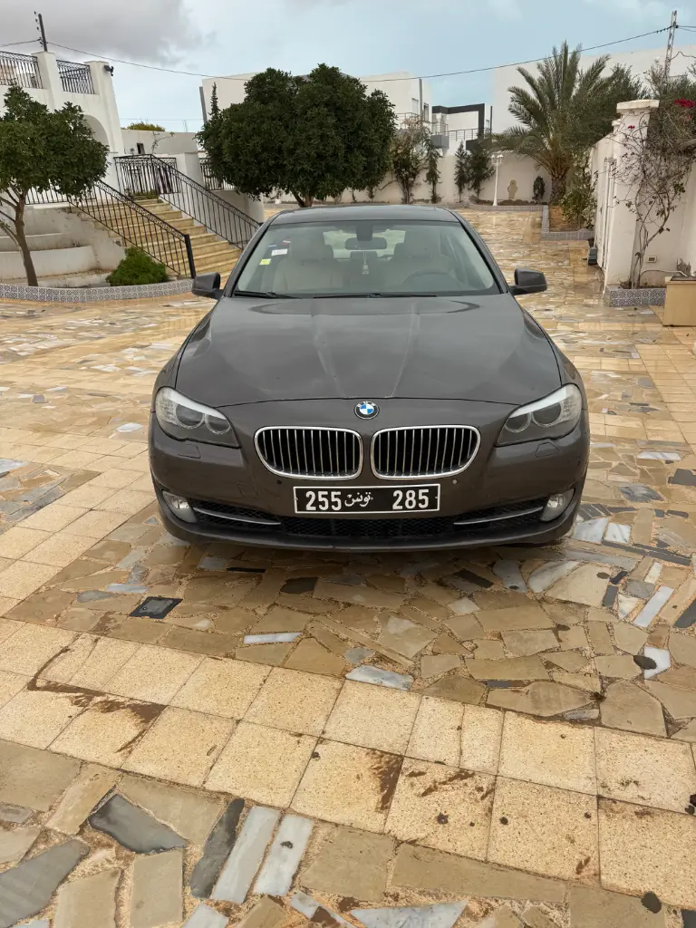 Bmw 520 2013 (98000 km) 1ere main