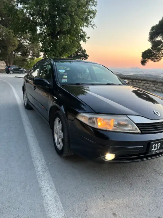 Renault Laguna 2006 - 388 km - Essence