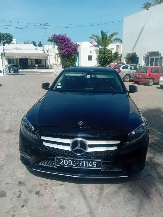 Mercedes Classe c 180; 2019 97500 km