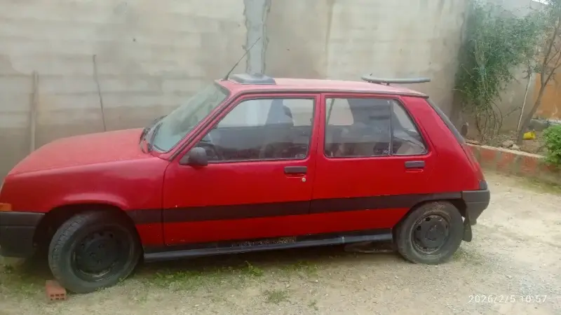 Renault R5
