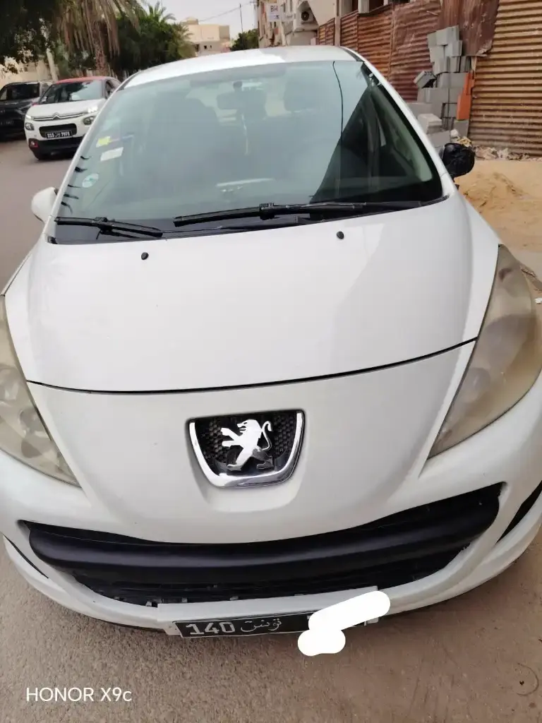 Peugeot 207 2009 250 km