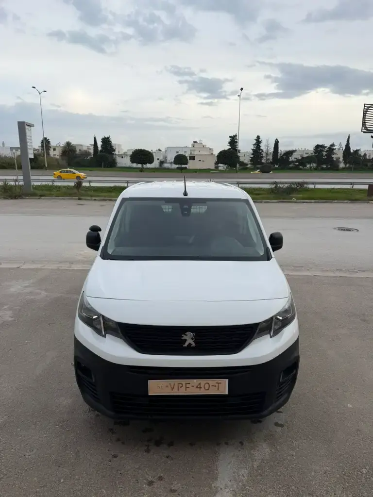 Peugeot Partner 2022 155000 km