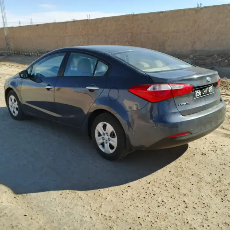 Kia Cerato 2016 220000 km