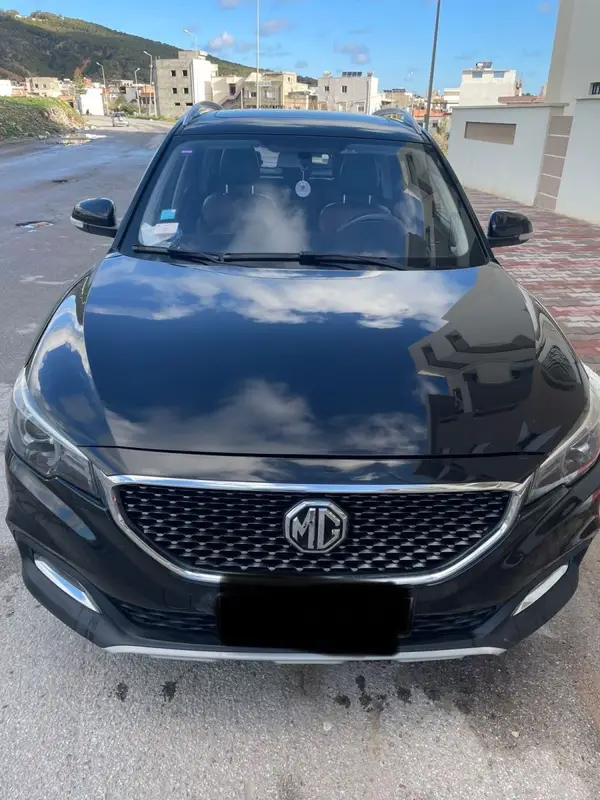 MG ZS Luxe