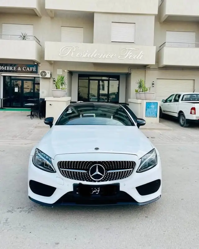 Mercedes-Benz Classe C coupé Pack night
