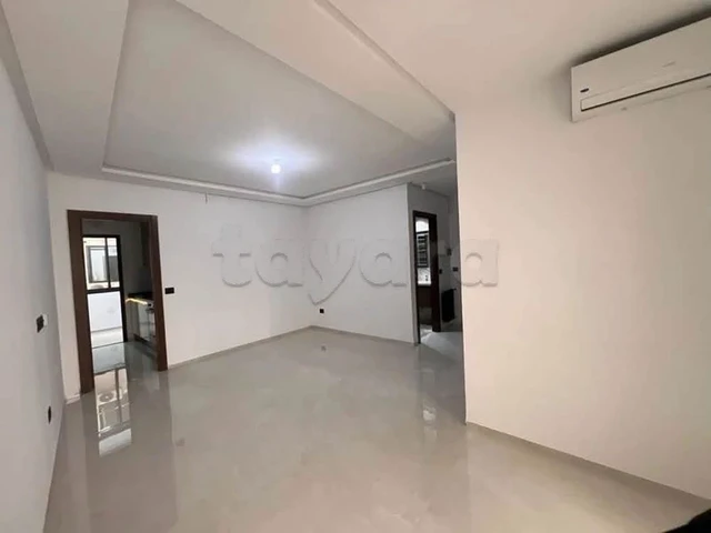 📍ENASSER 2 : APPARTEMENT HAUT STANDING S+1 À LOUER