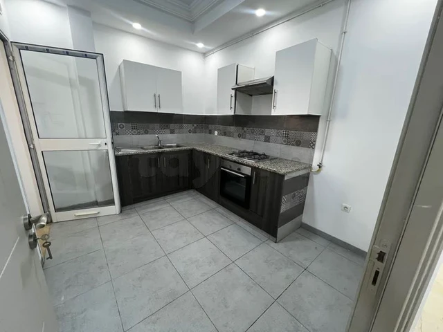 ENNKHILETE - ARIANA: APPARTEMENT S+3 A LOUER