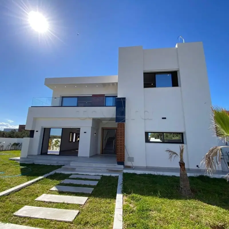 A vendre à Hammamet ( sidi hammed ) une belle villa S+4